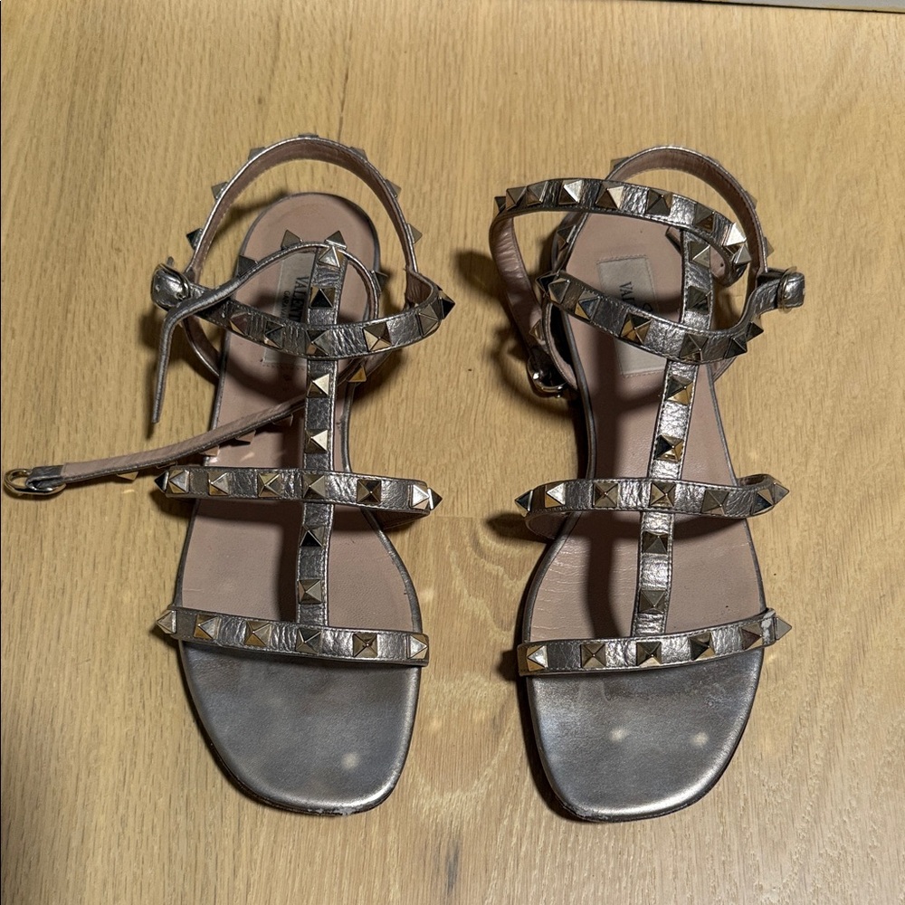 Valentino rockstud Sandal